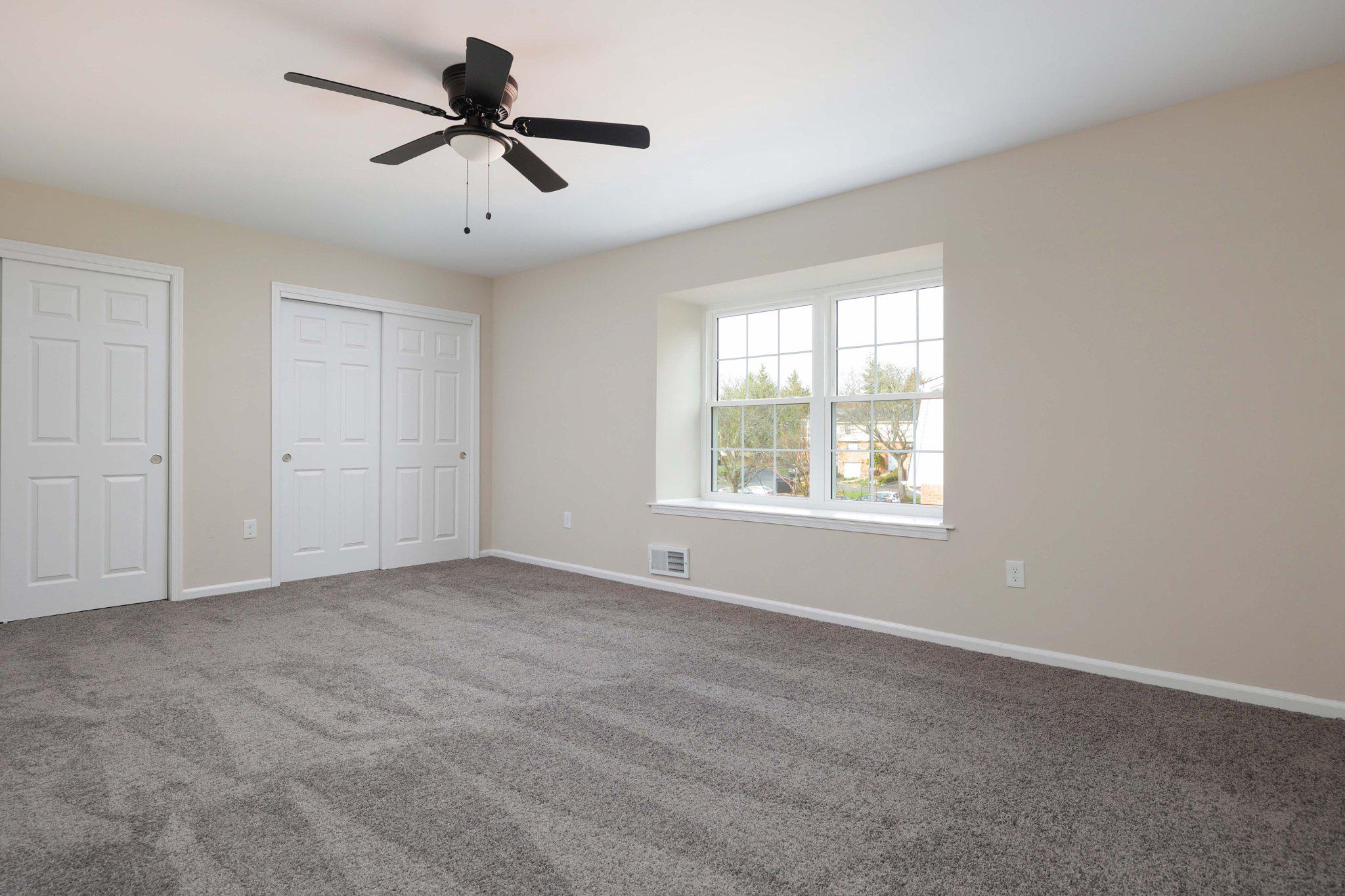 2 FEATHERBED COURT