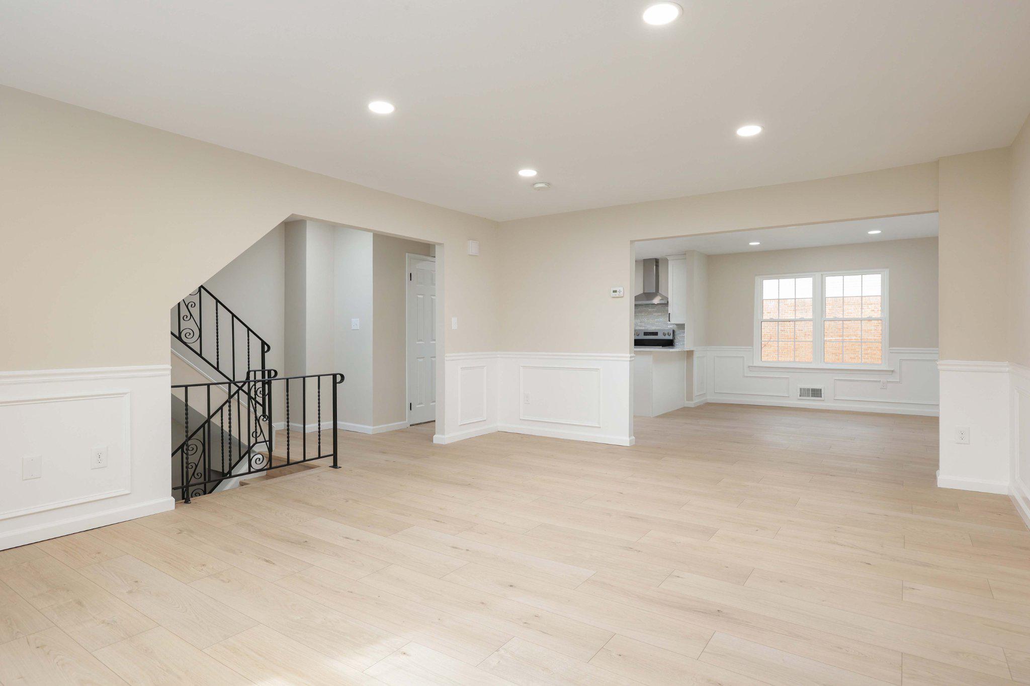 2 FEATHERBED COURT