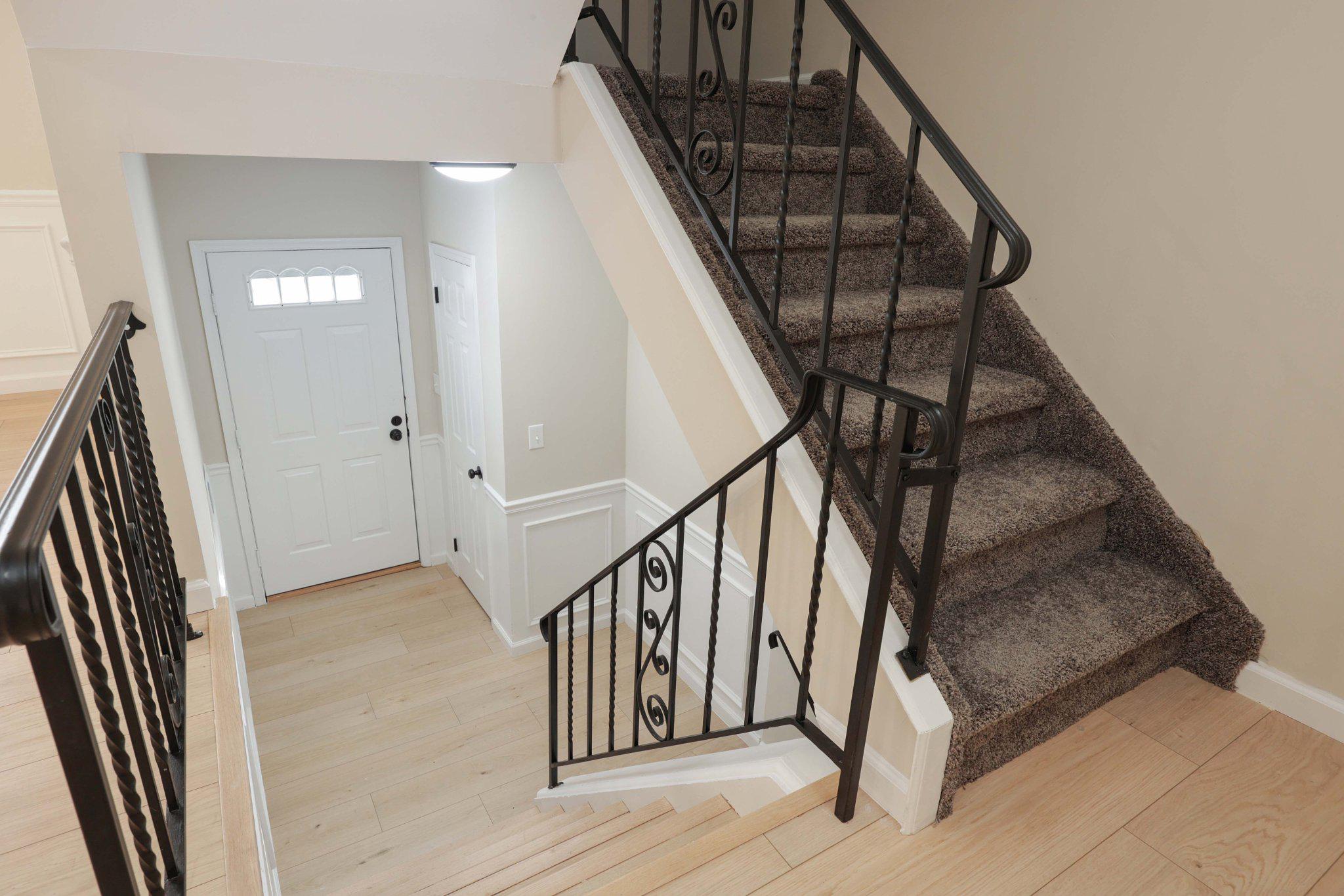 2 FEATHERBED COURT
