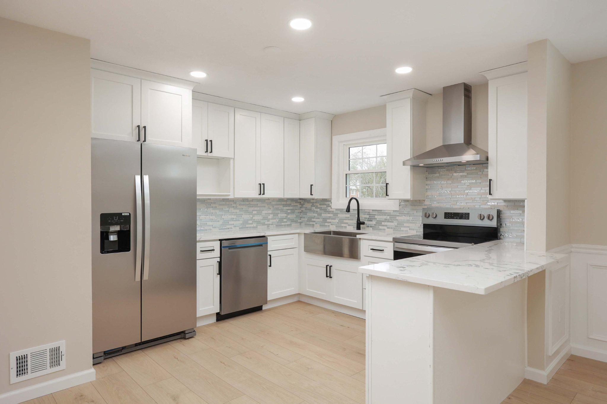 2 FEATHERBED COURT