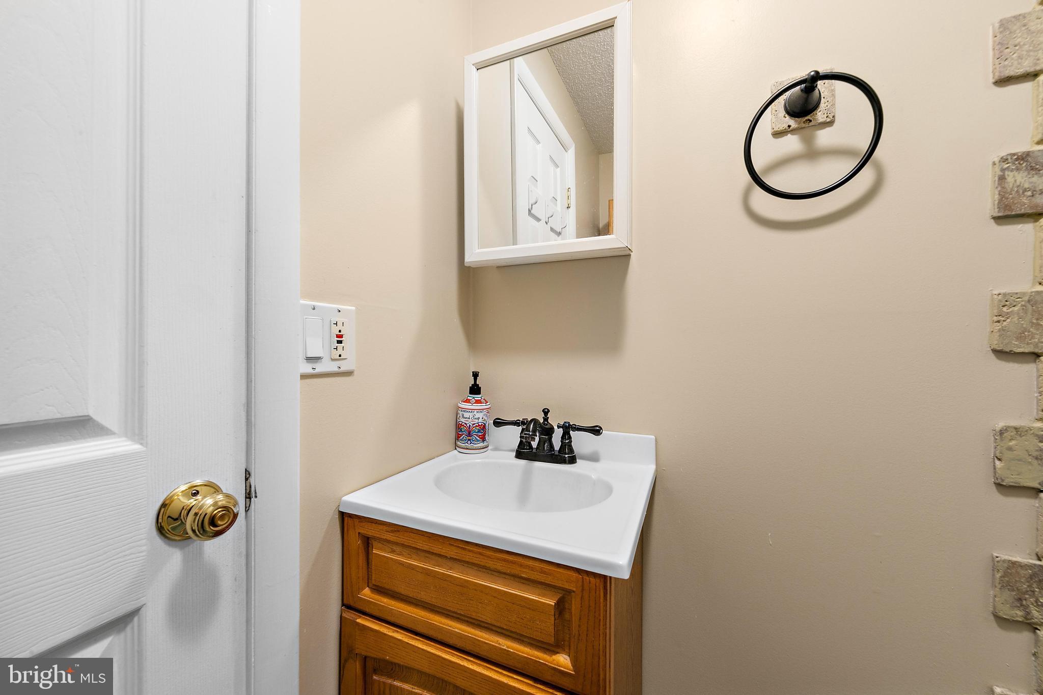 28 W NEW JERSEY AVENUE E