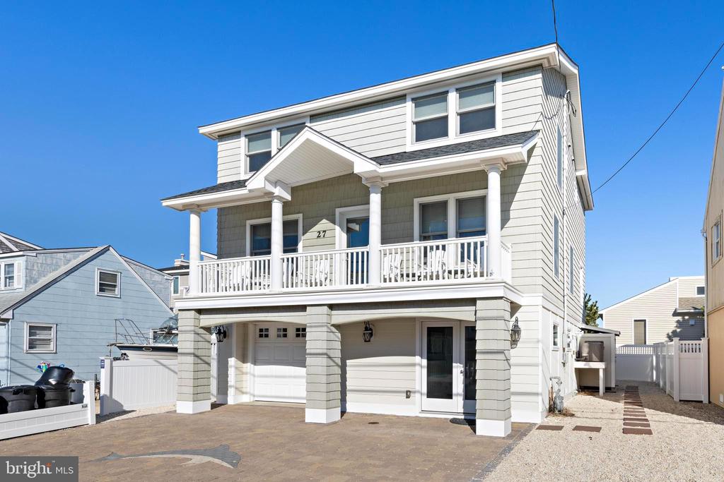 27 CAROLINA AVENUE