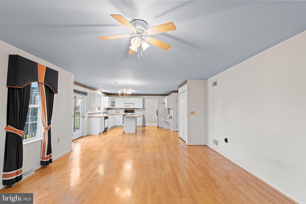 1004 HOSTETTER ROAD