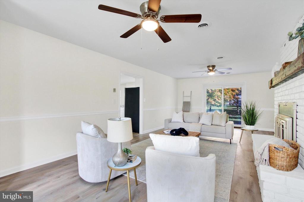 871 SHERMAN DRIVE