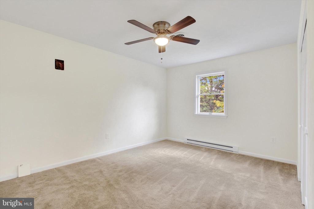 871 SHERMAN DRIVE