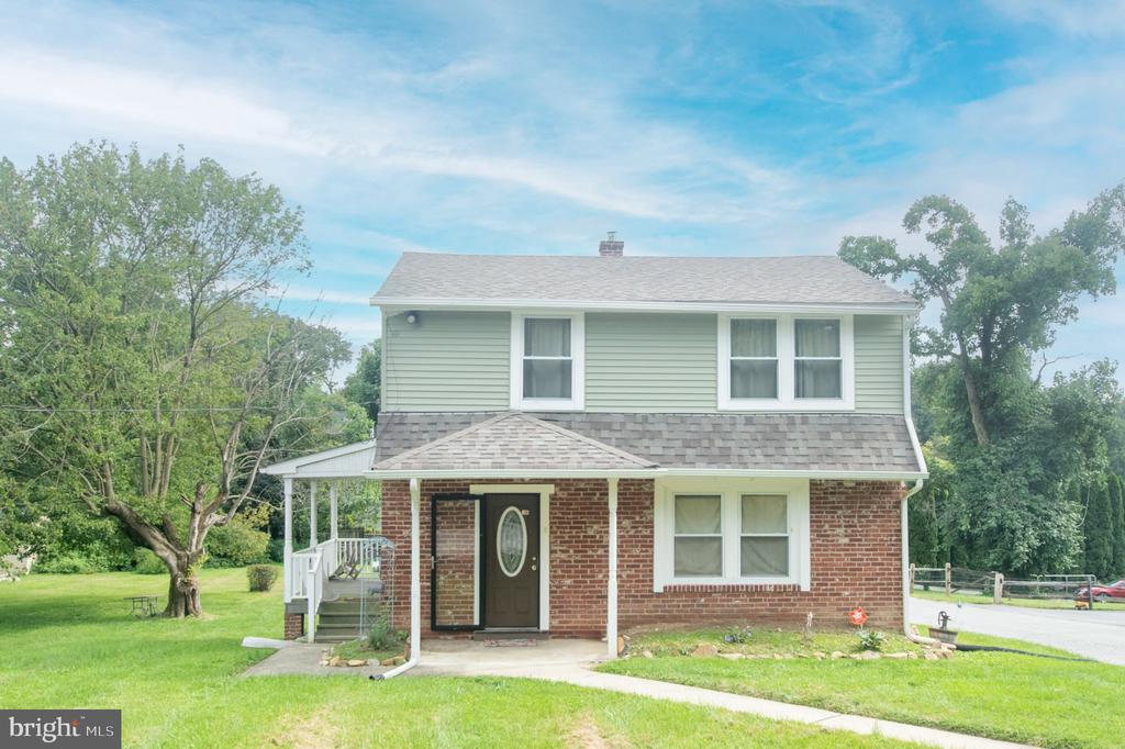 949 W MAIN STREET