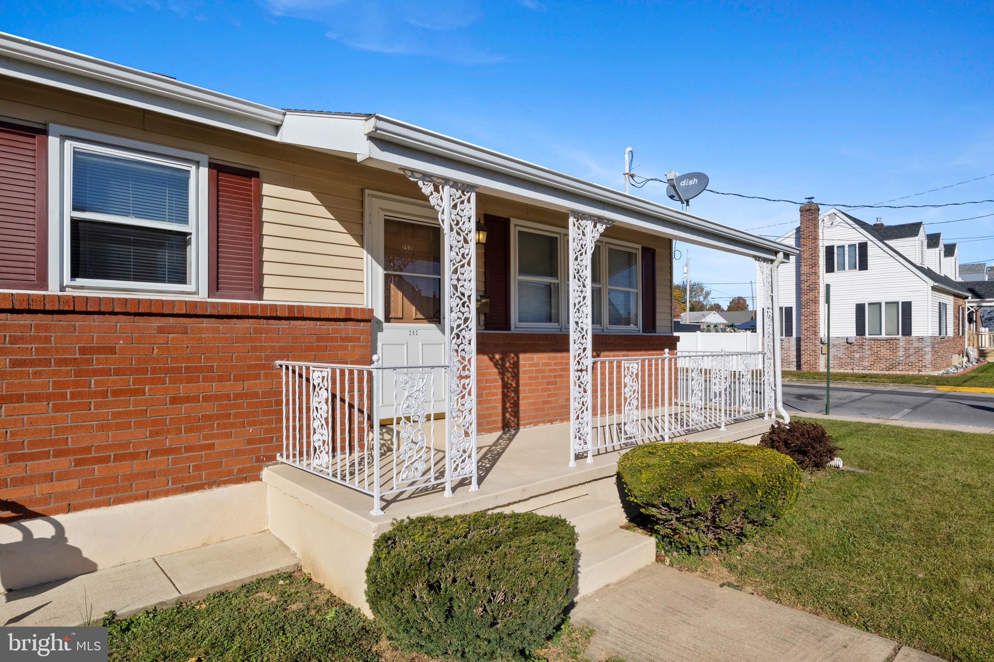 252 N CLINTON STREET