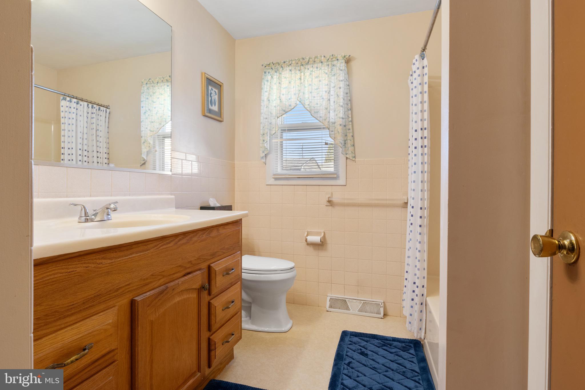 252 N CLINTON STREET