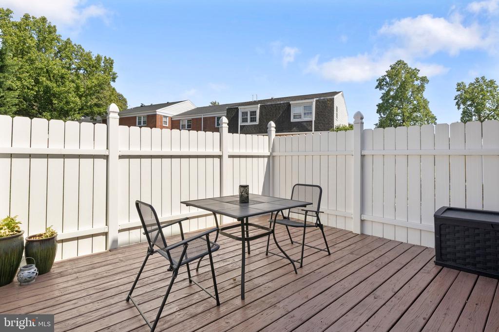 729 HARDWICK PLACE