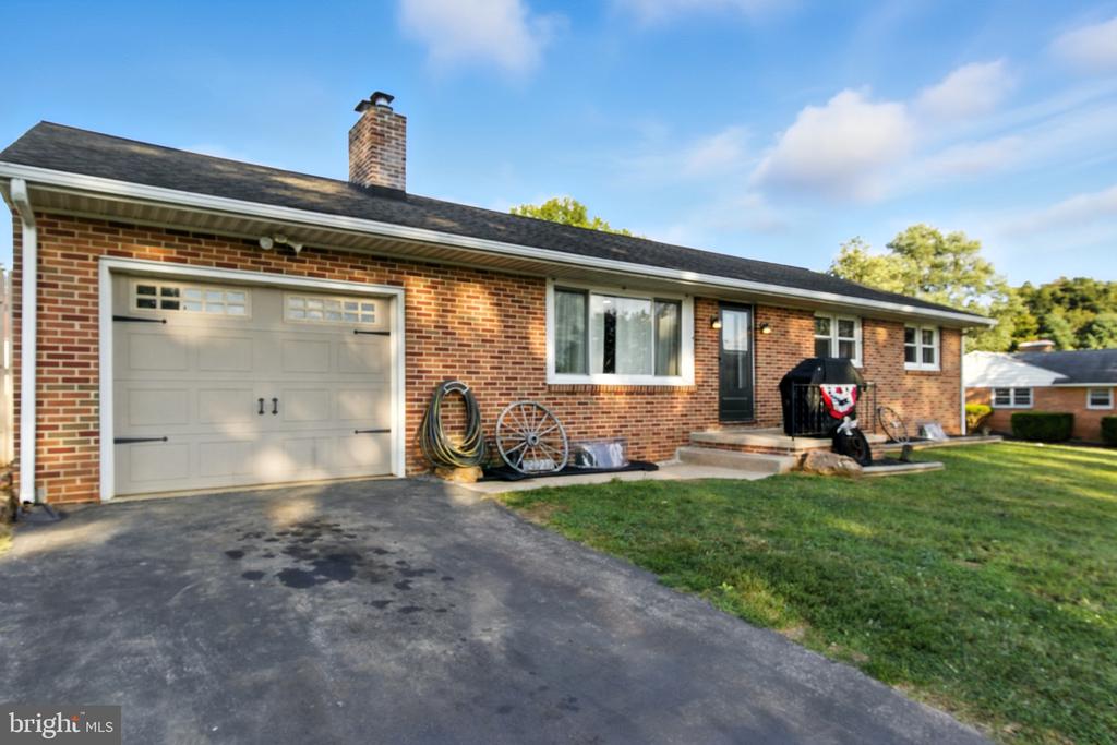 2925 STARFIRE DRIVE