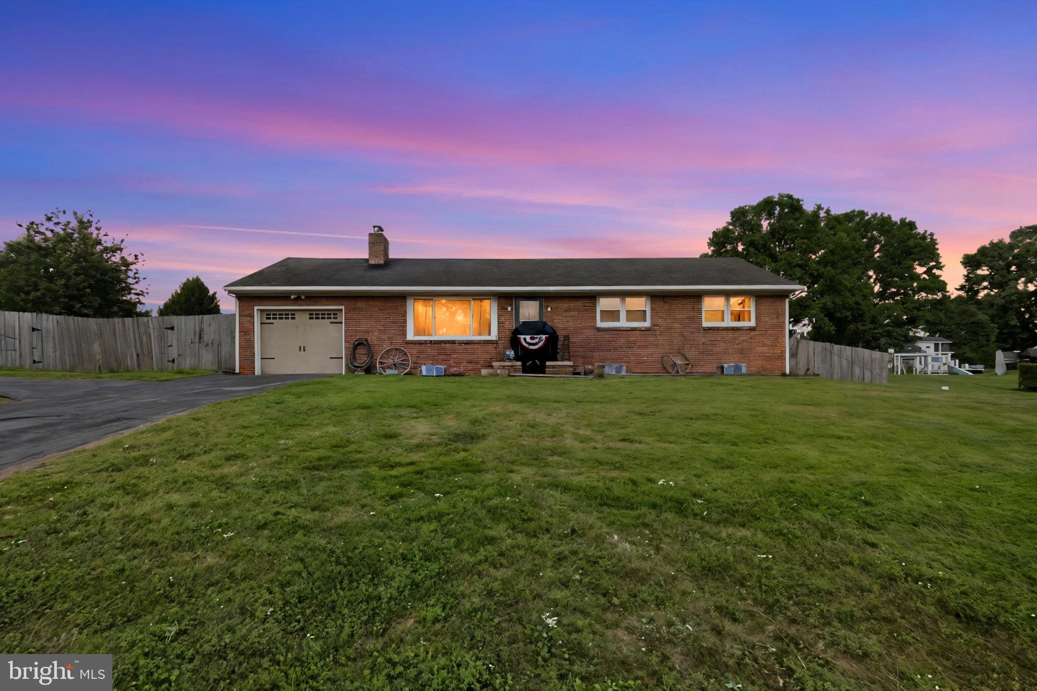 2925 STARFIRE DRIVE