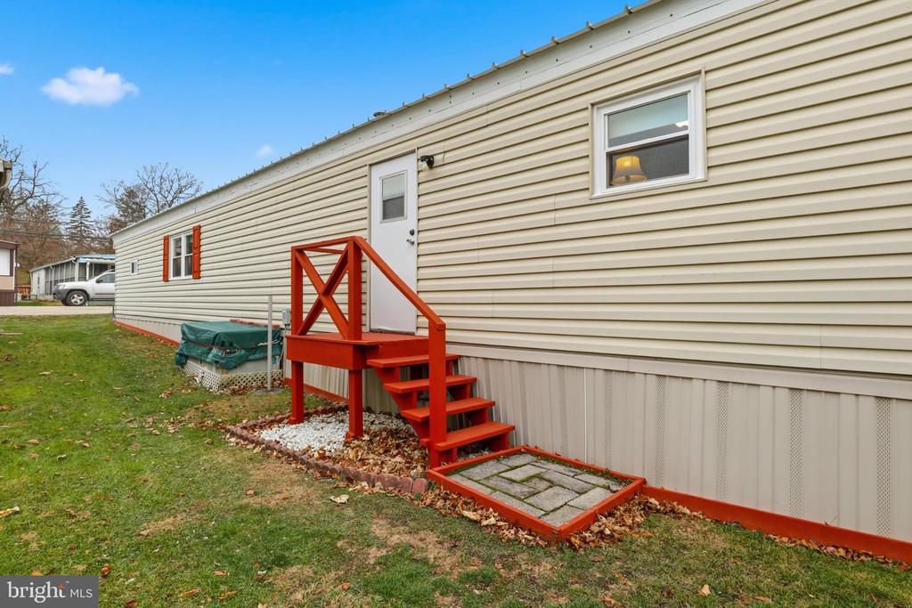 3715 STONY BROOK DRIVE 10