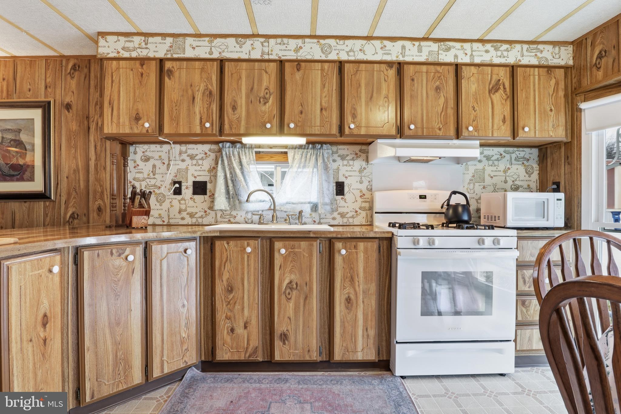 3715 STONY BROOK DRIVE 10