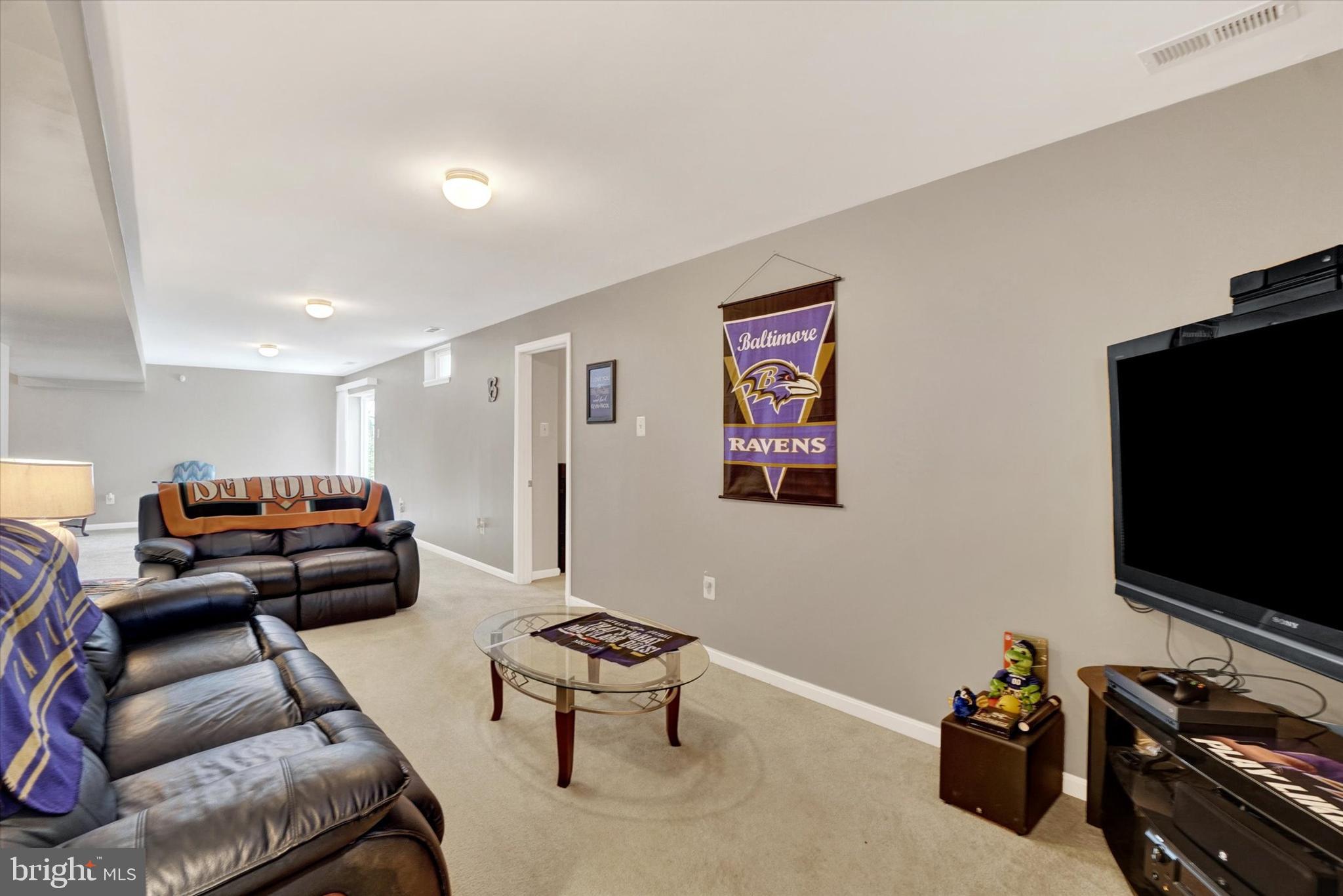 1015 NUGENT WAY