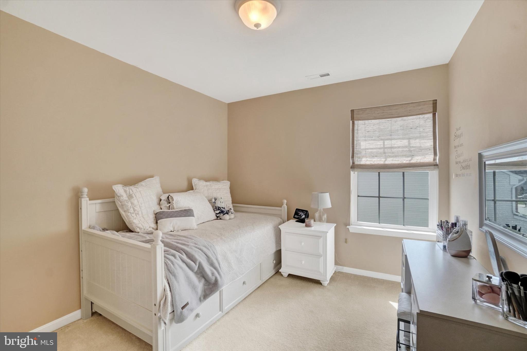 1015 NUGENT WAY