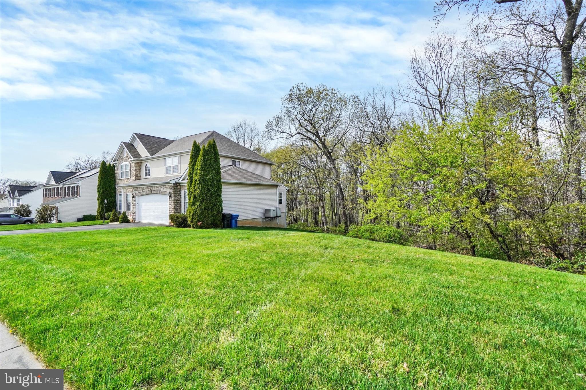 1015 NUGENT WAY