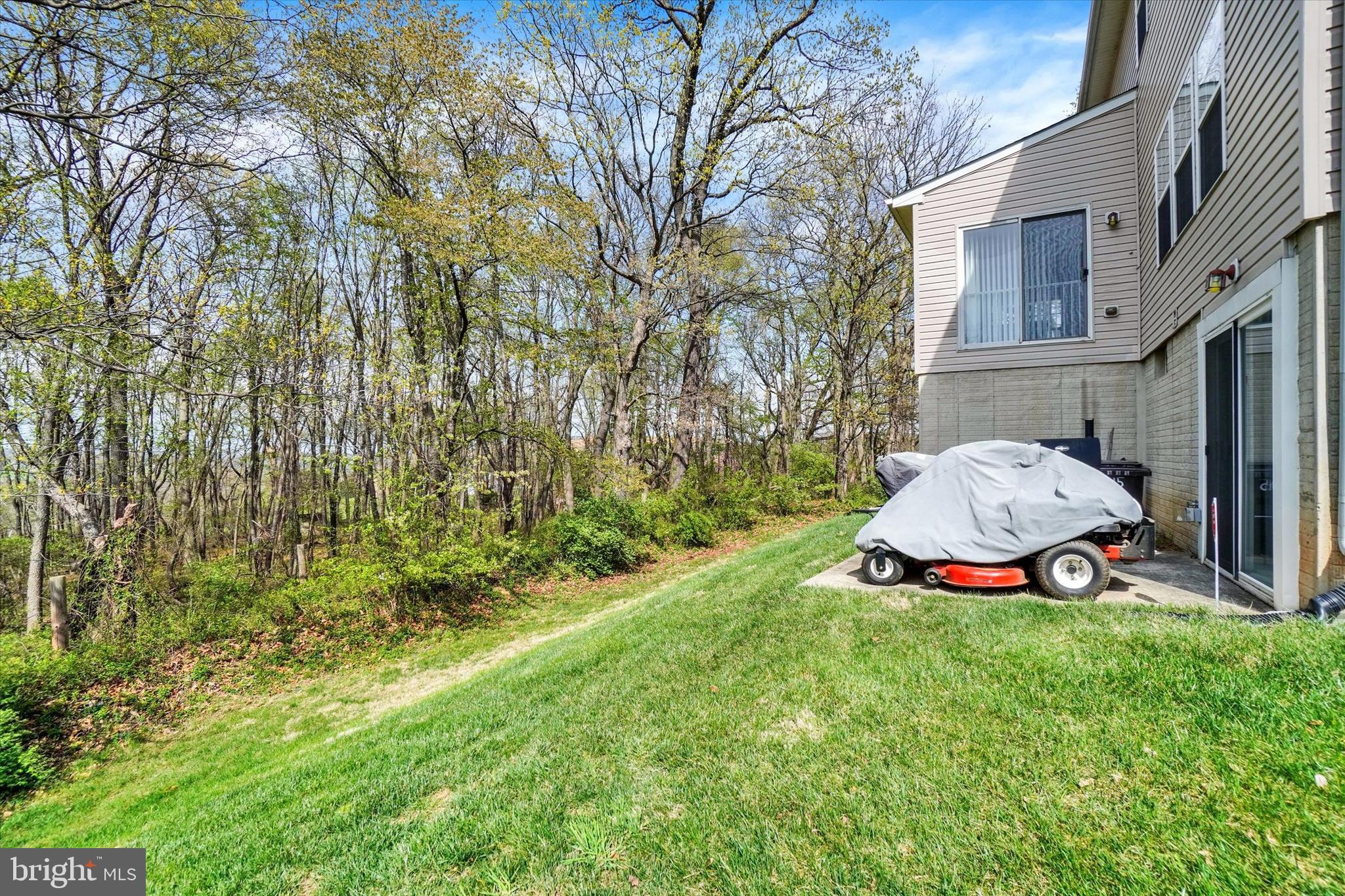 1015 NUGENT WAY