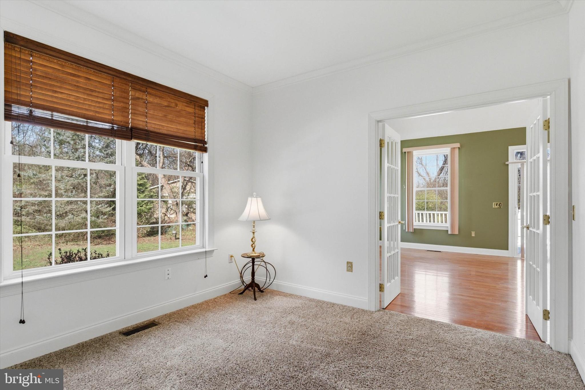935 SILVER LAKE ROAD