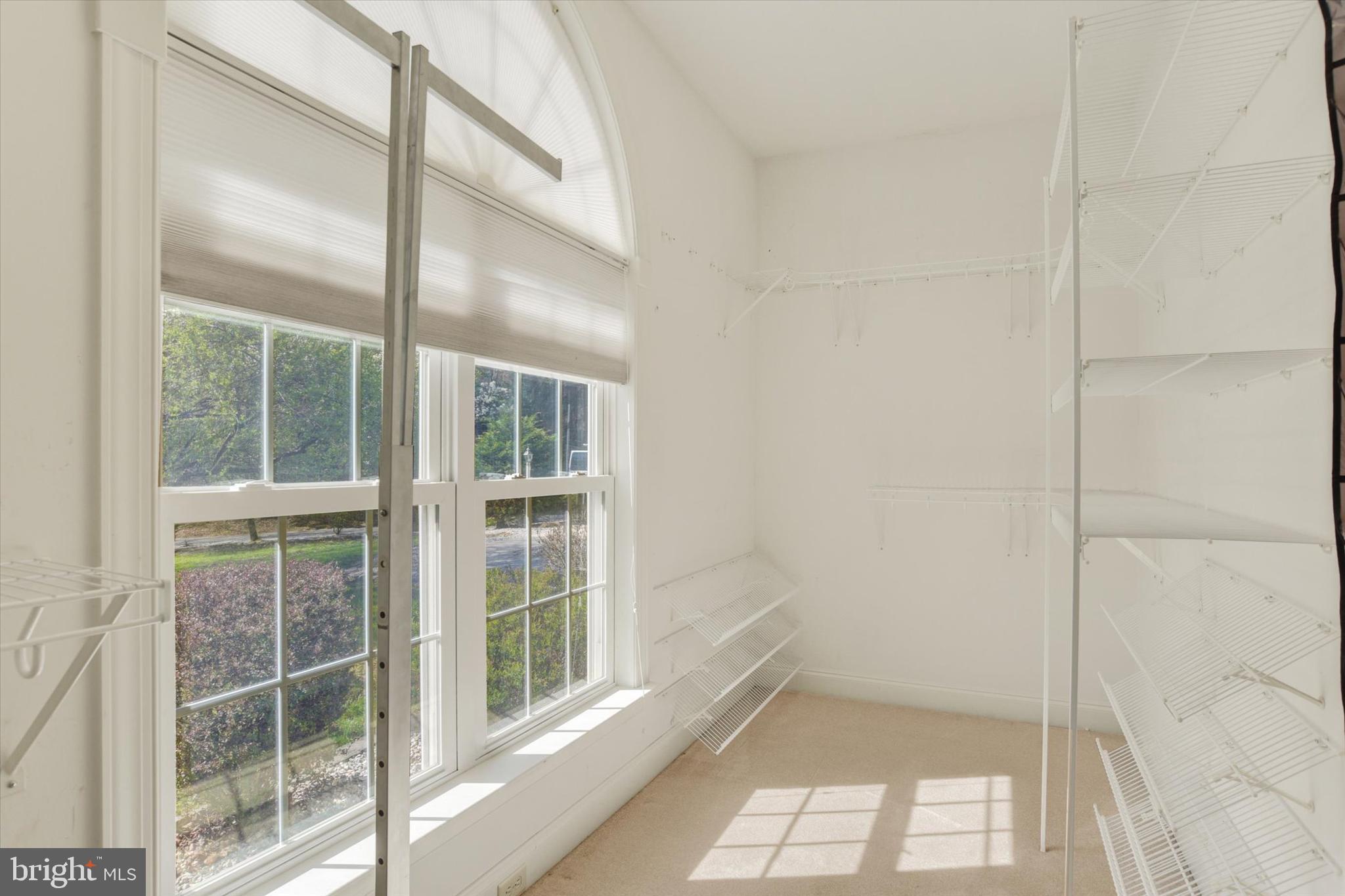 935 SILVER LAKE ROAD