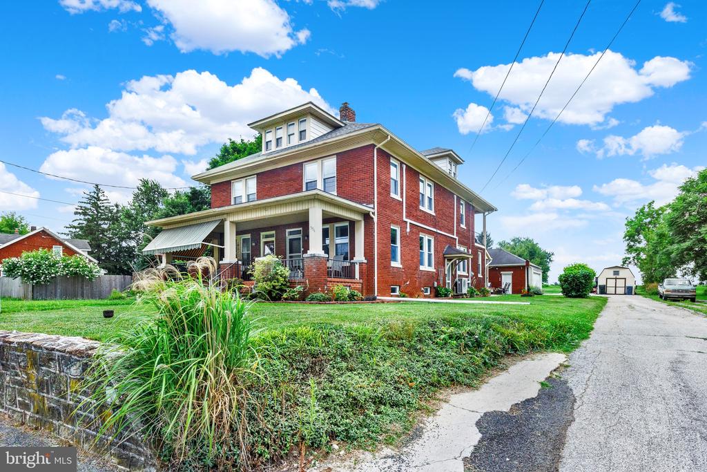 776 DELTA ROAD
