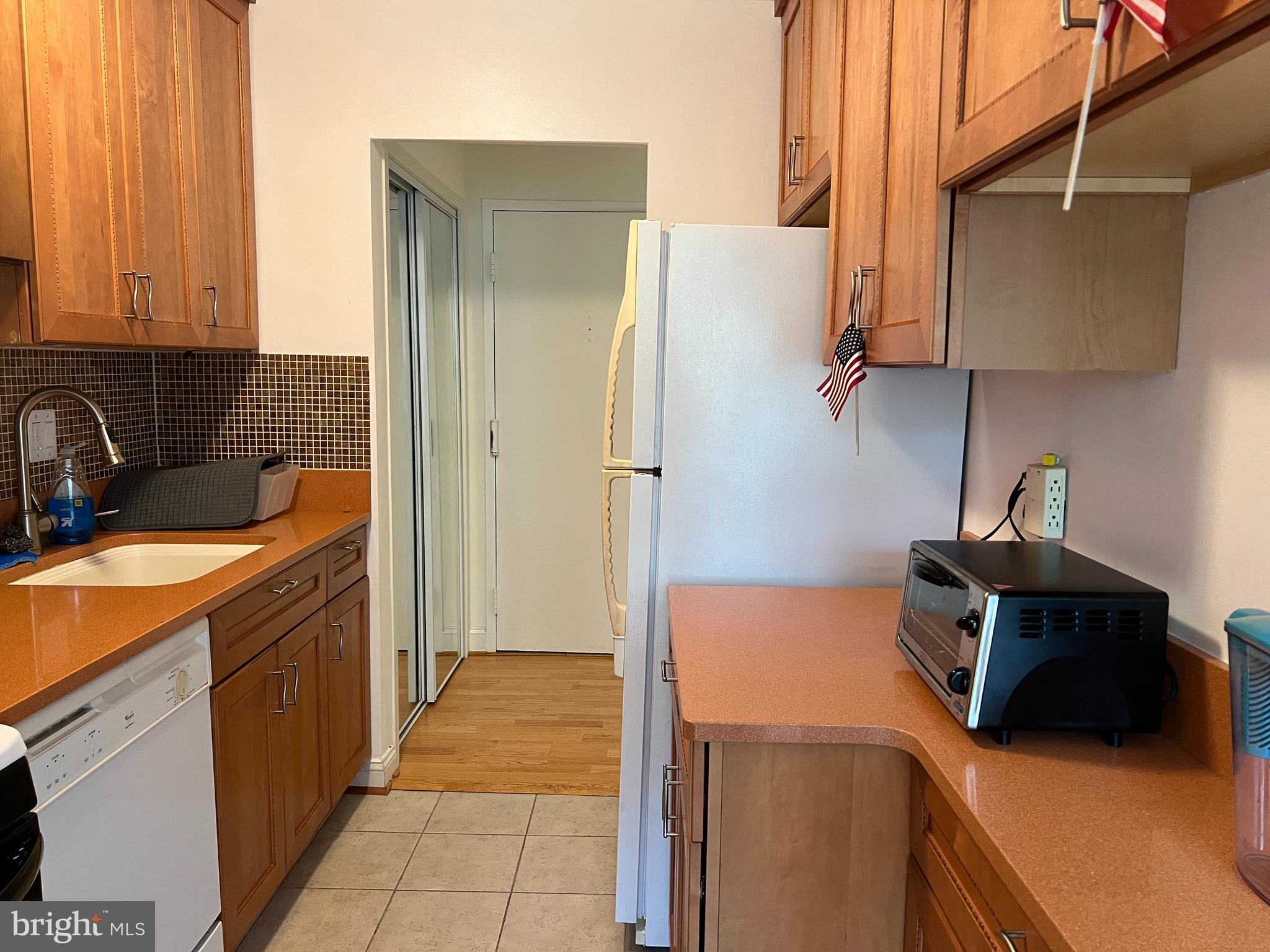 1210 N TAFT STREET 406