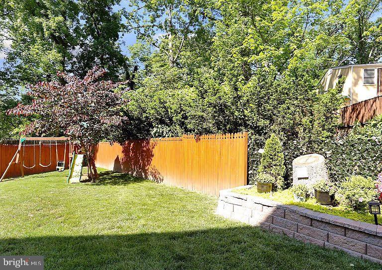 1106 S EMERSON STREET