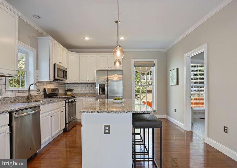 1106 S EMERSON STREET