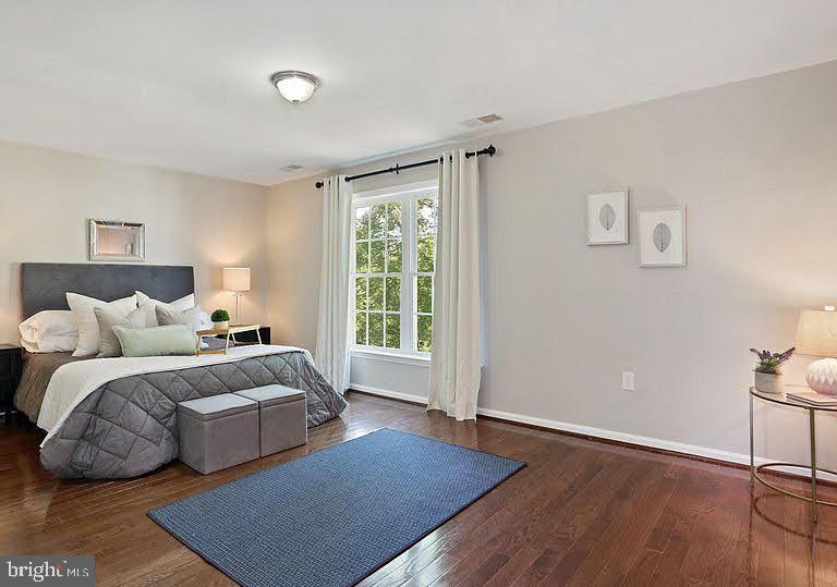 1106 S EMERSON STREET