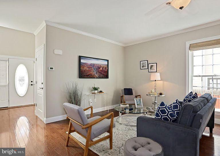 1106 S EMERSON STREET