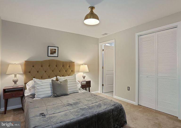 1106 S EMERSON STREET