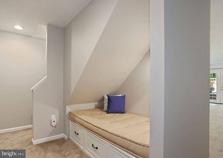 1106 S EMERSON STREET