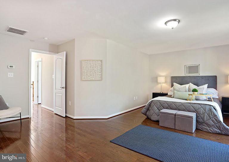 1106 S EMERSON STREET