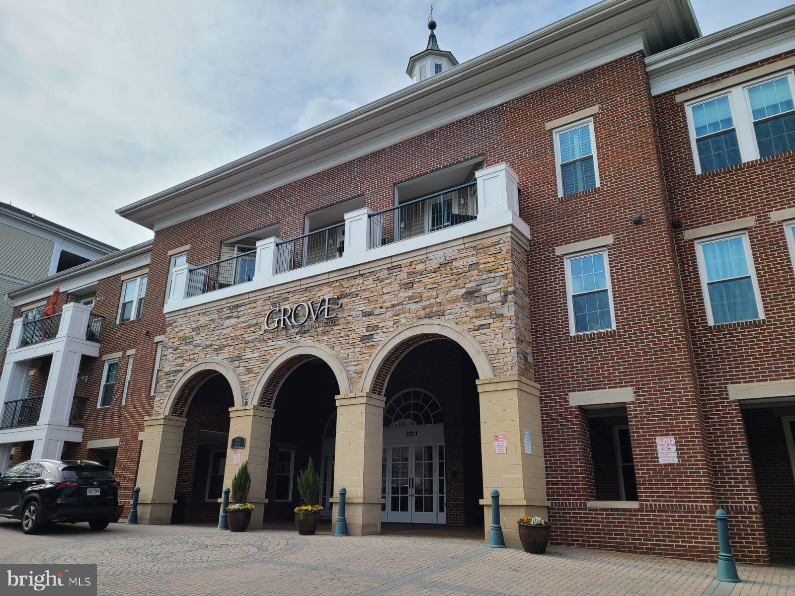 2301 25TH STREET S 4-208