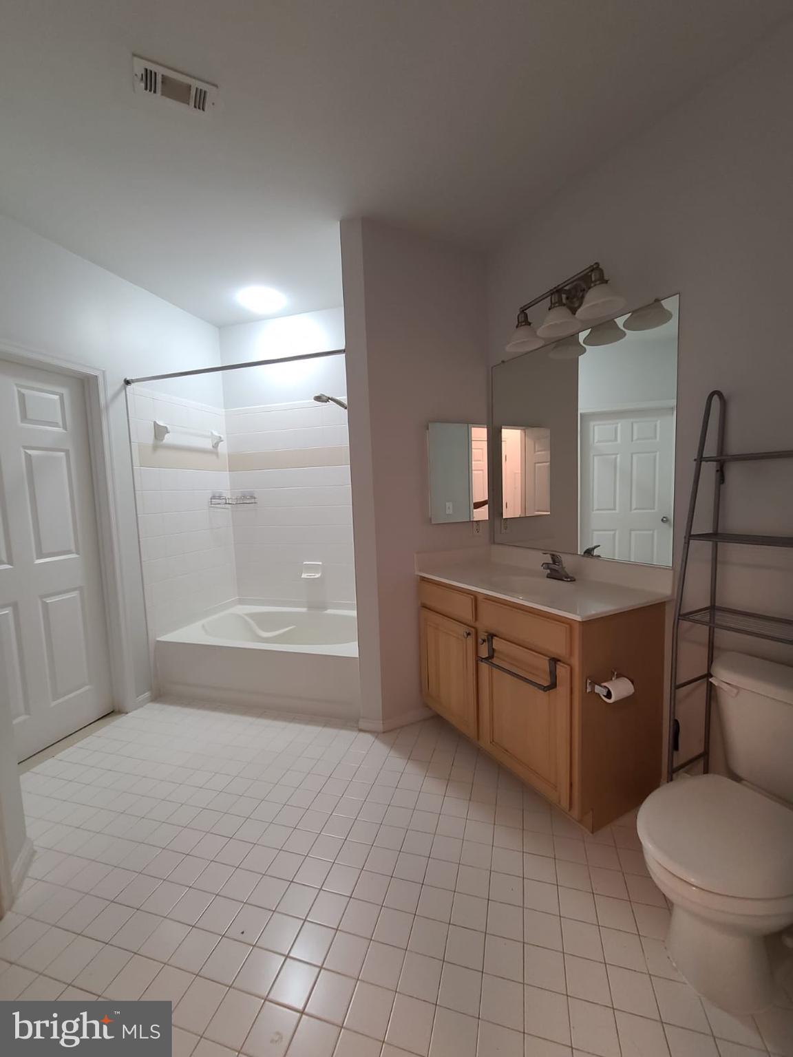 2301 25TH STREET S 4-208