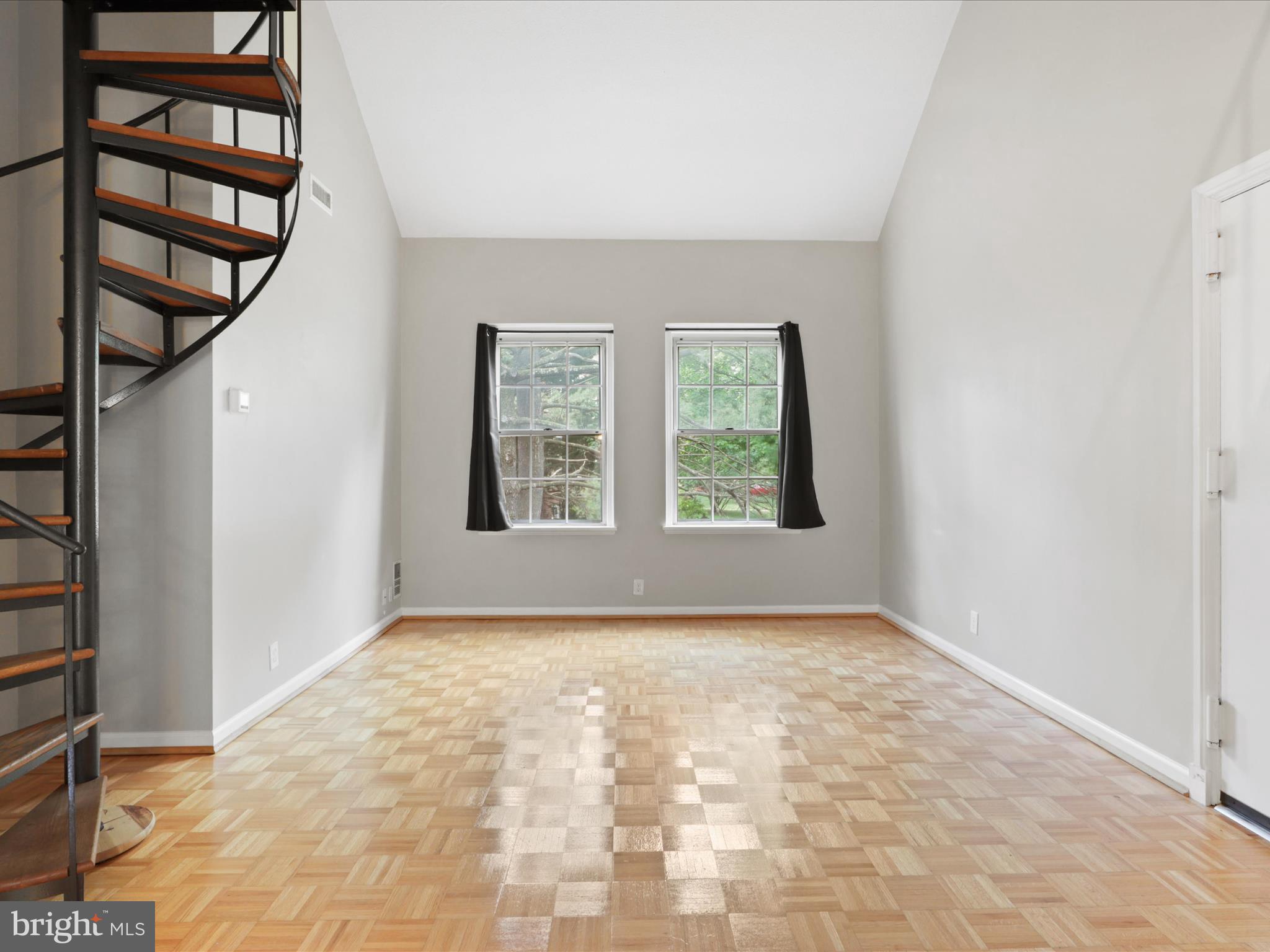 2941 S COLUMBUS STREET B2