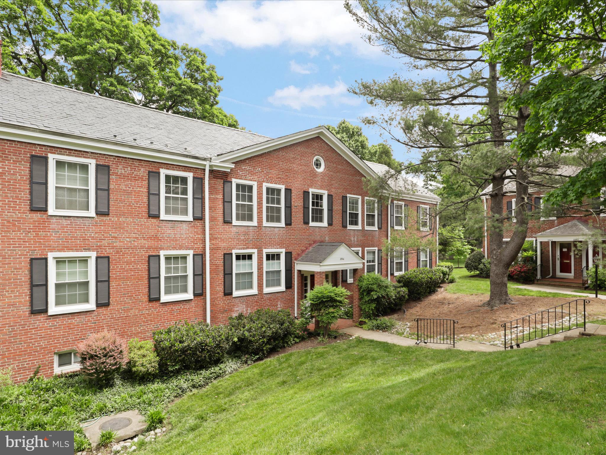 2941 S COLUMBUS STREET B2