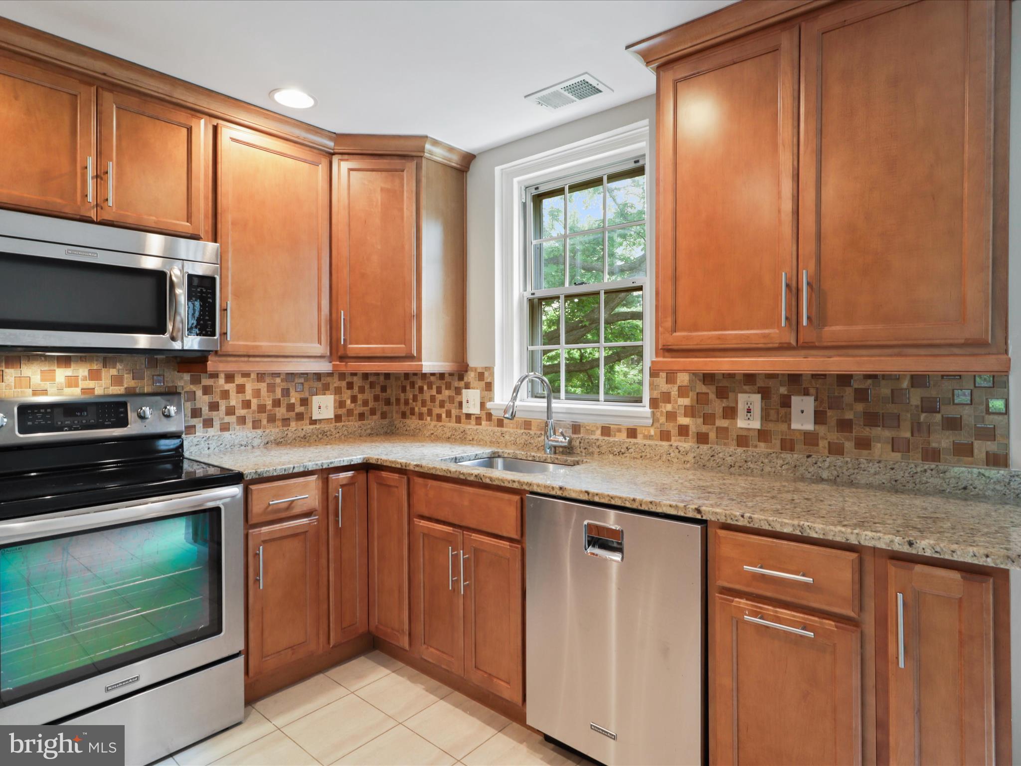 2941 S COLUMBUS STREET B2