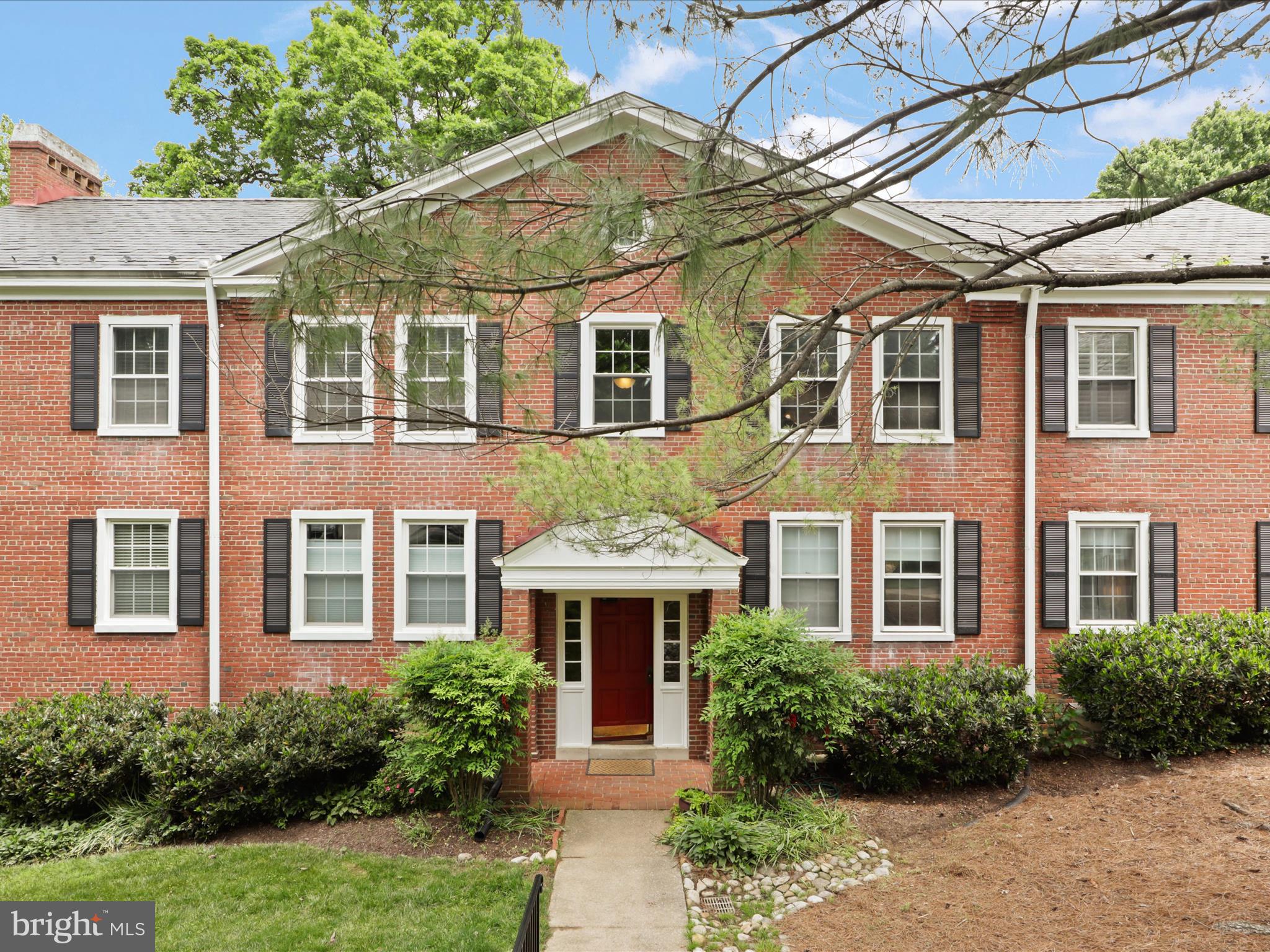 2941 S COLUMBUS STREET B2