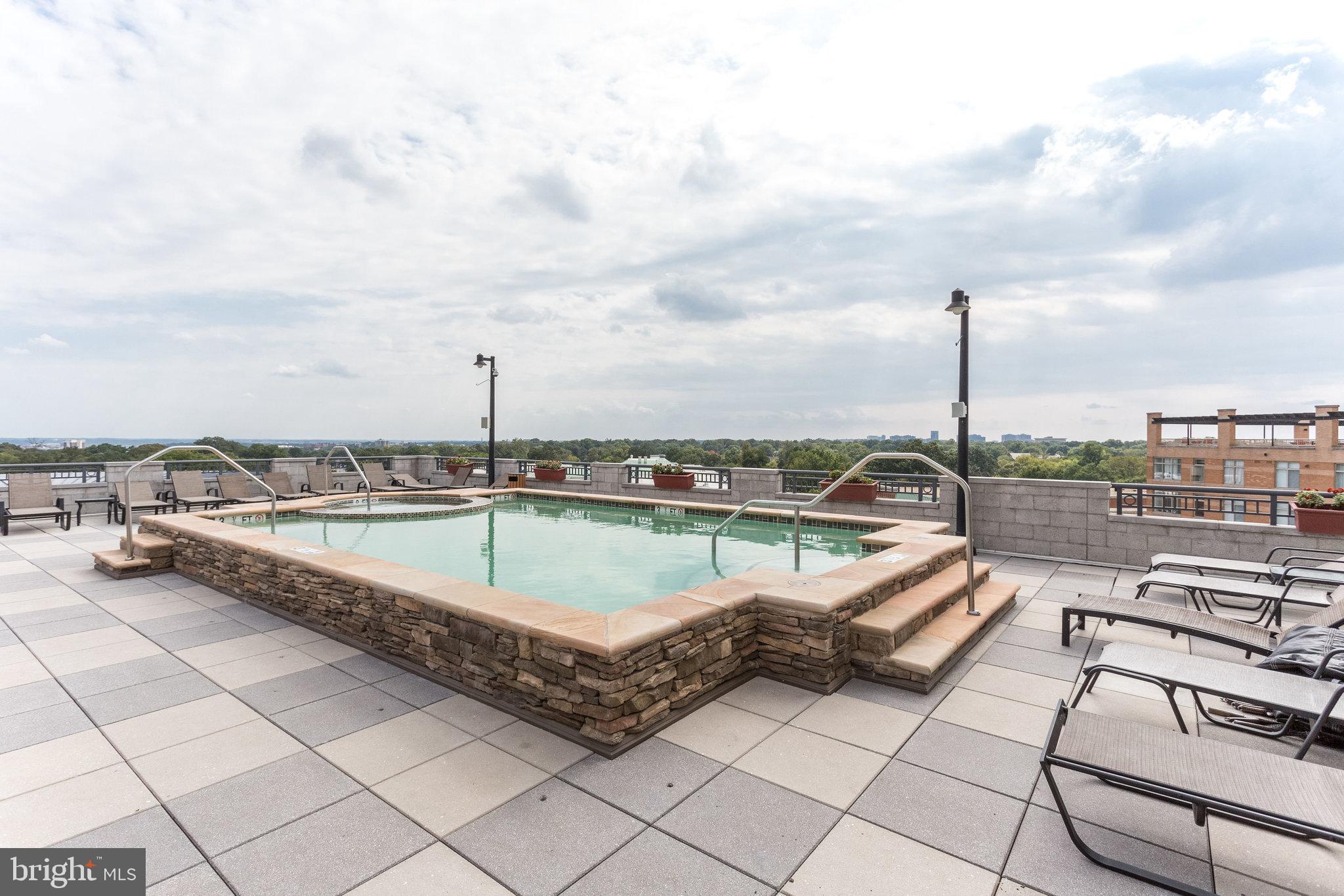 1021 N GARFIELD STREET 446