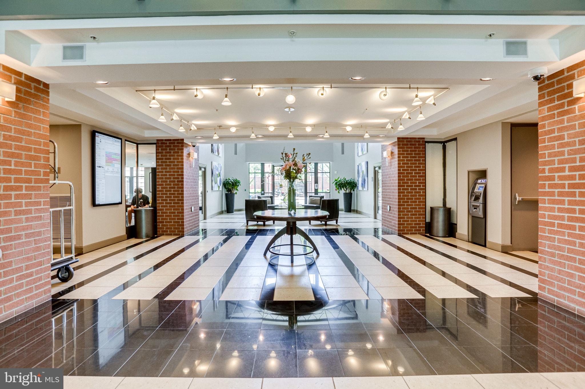 1021 N GARFIELD STREET 446