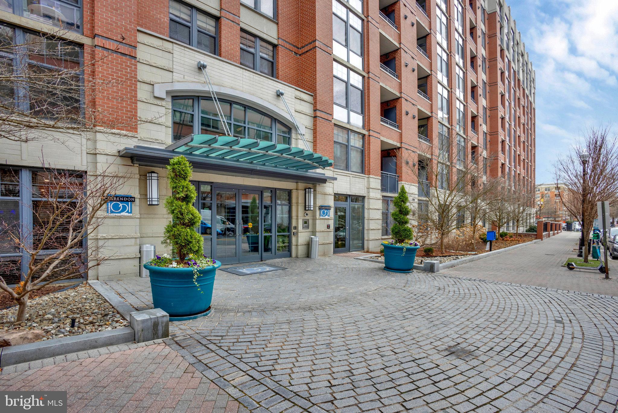 1021 N GARFIELD STREET 446