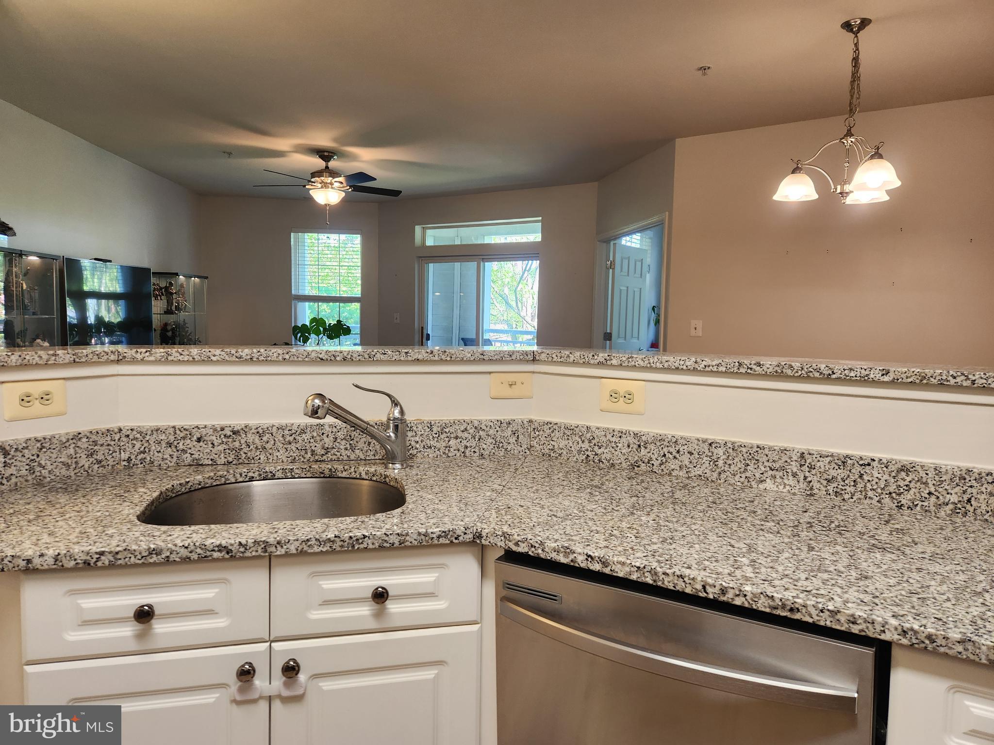 801 S GREENBRIER STREET 317