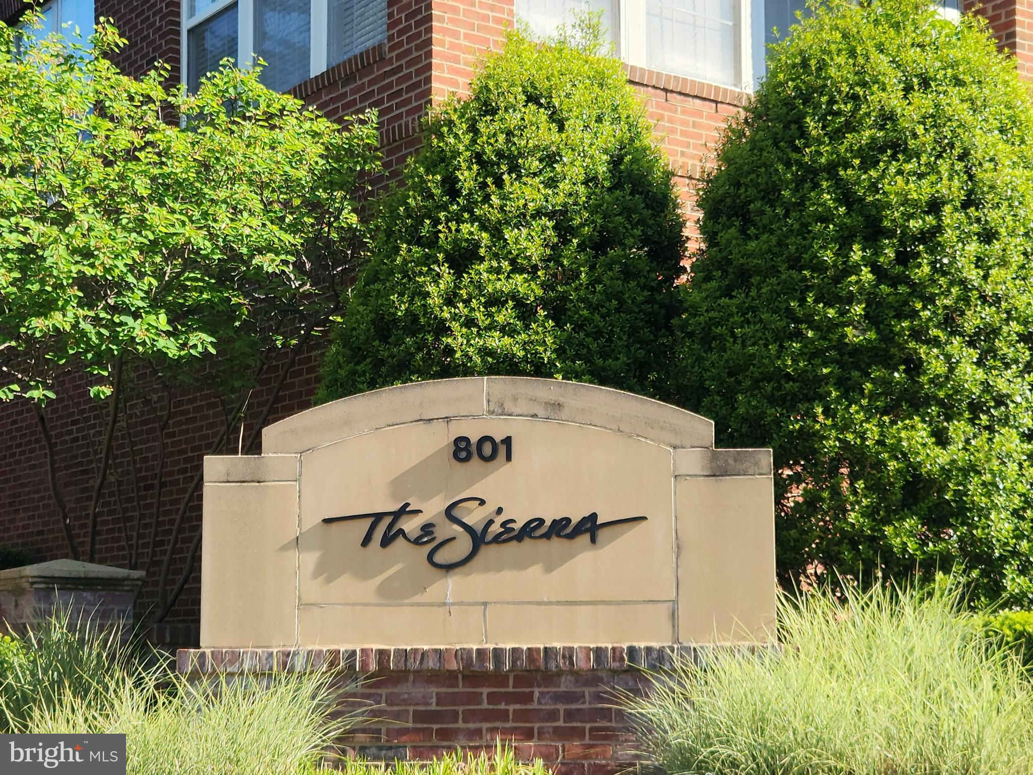 801 S GREENBRIER STREET 317