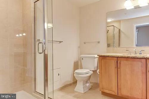 888 N QUINCY STREET 208