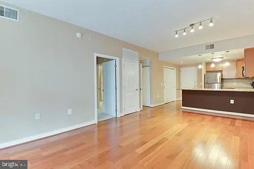 888 N QUINCY STREET 208