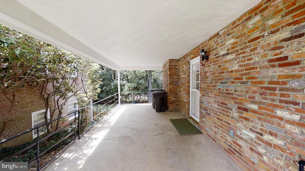 664 S ILLINOIS STREET