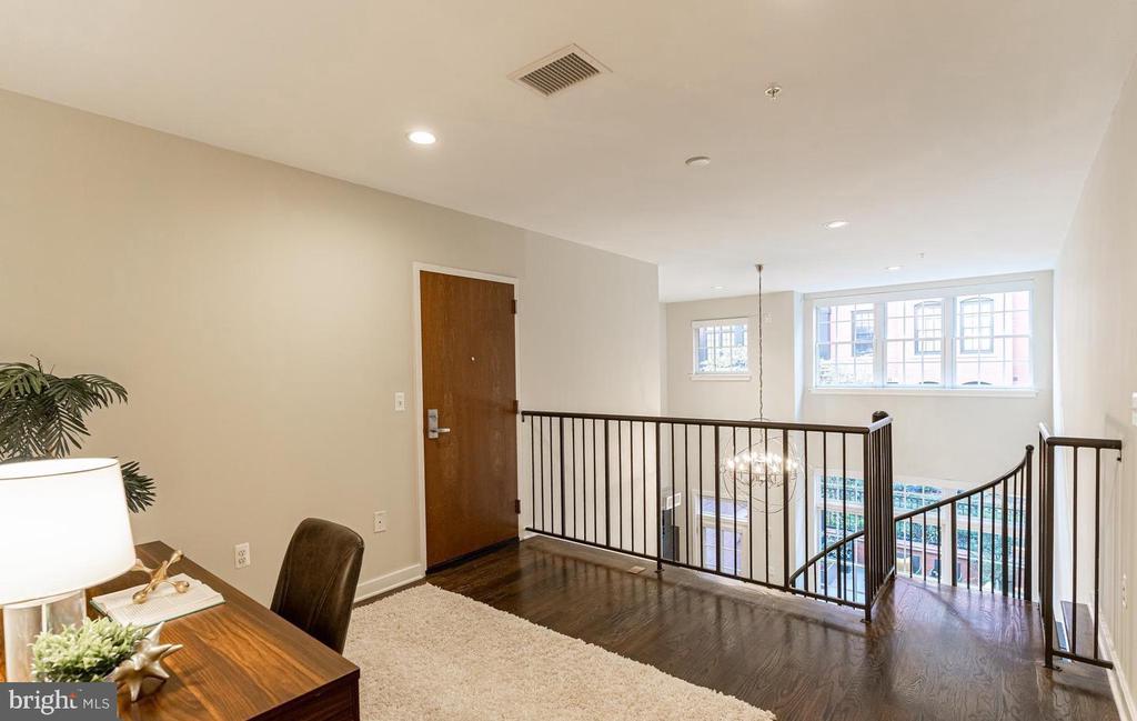 1610 N QUEEN STREET 222