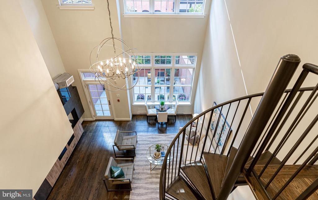 1610 N QUEEN STREET 222
