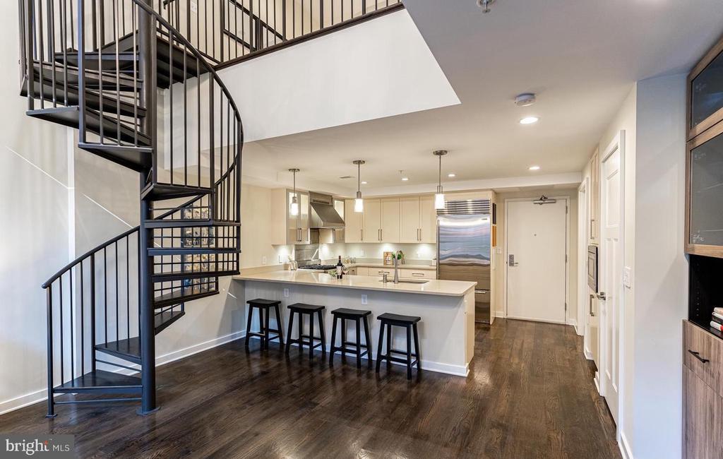 1610 N QUEEN STREET 222