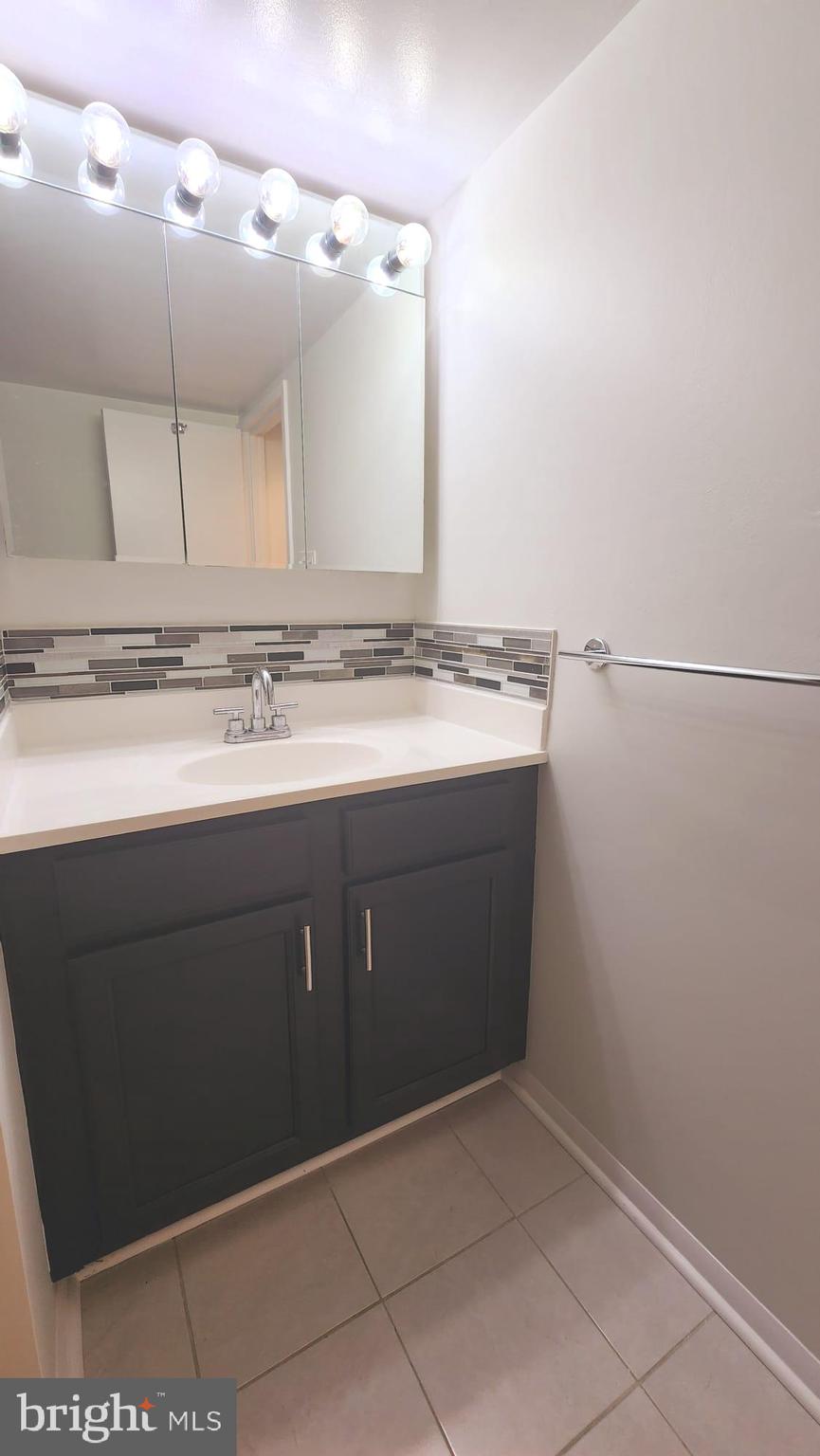 4500 S FOUR MILE RUN DRIVE 829